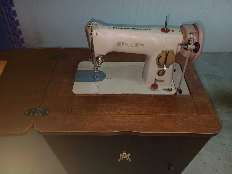 Máquina de costura Singer