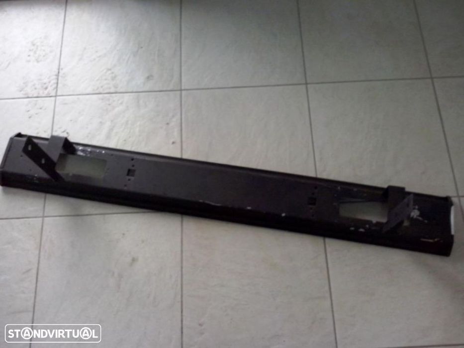 parachoques trás Toyota Hilux Ln145 Ln165 1997 -- (Novo)