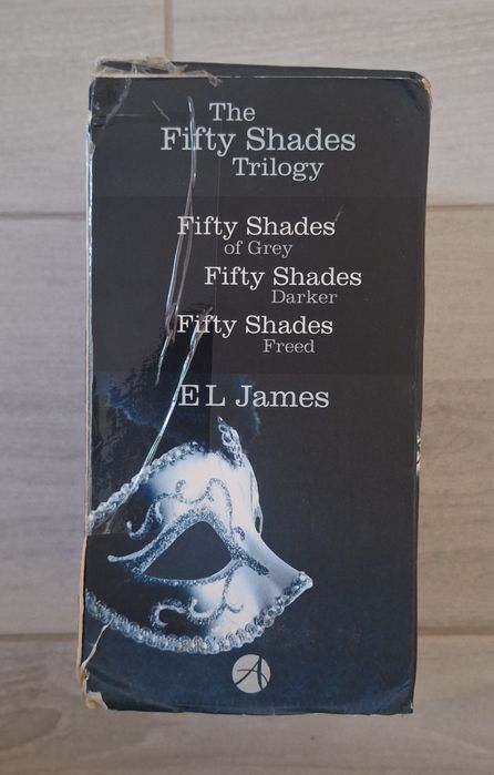 Trilogia dos Livros Fifty Shades + Caixa