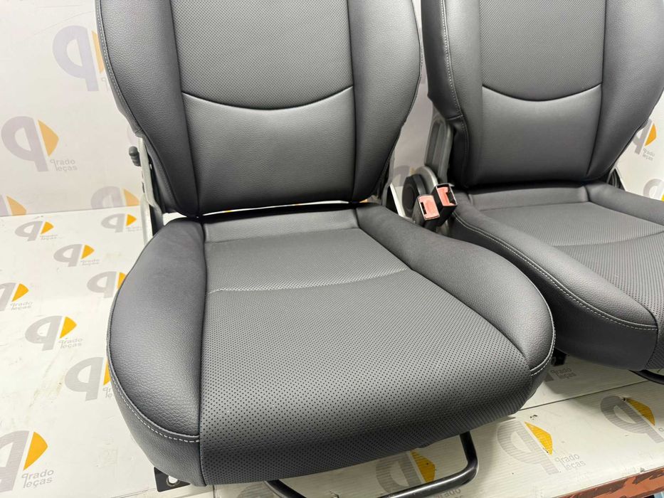 Bancos em pele Smart Fortwo 450 1g 2g