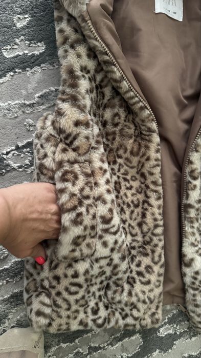 Жилетка Zara хутряна леопардова