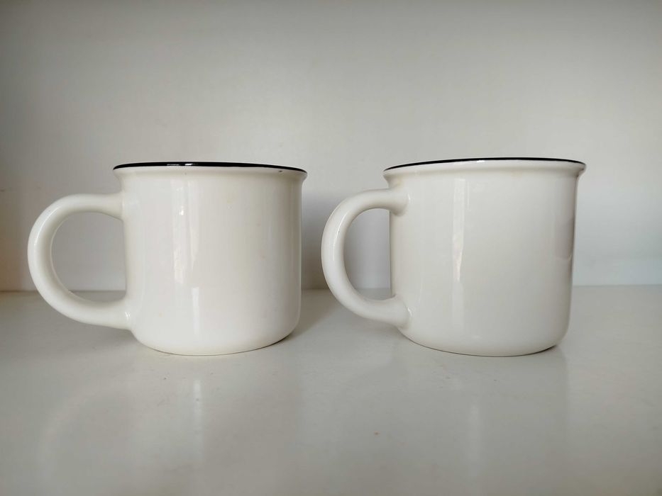 Чашка леди в белом