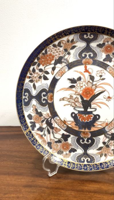Prato em porcelana.
