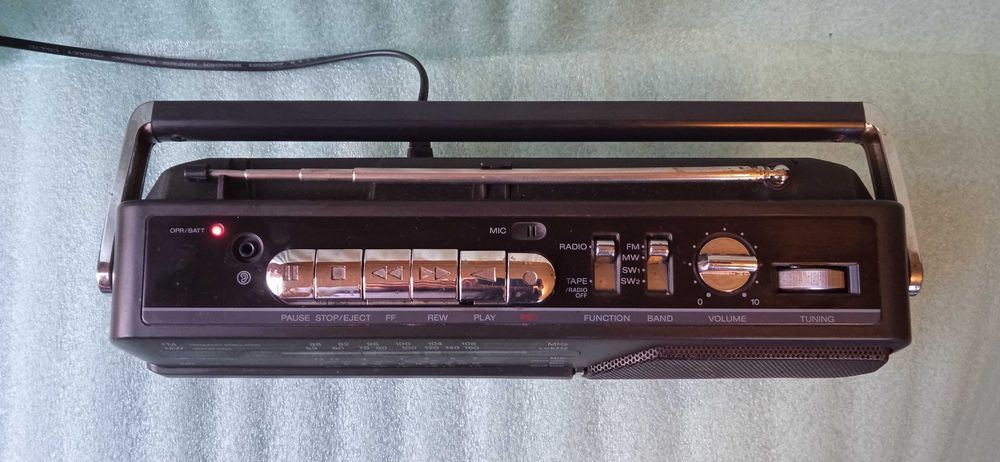 Radiomagnetofon SONY CFM-140SII