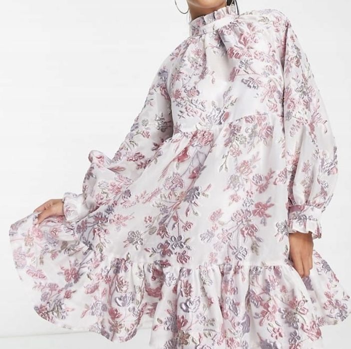 Nowa Sukienka damska Asos Petite rozmiar S M  wiązana z falbankami