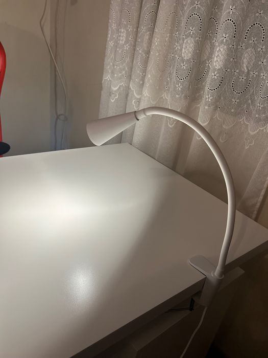 Luz de mesa com suporte