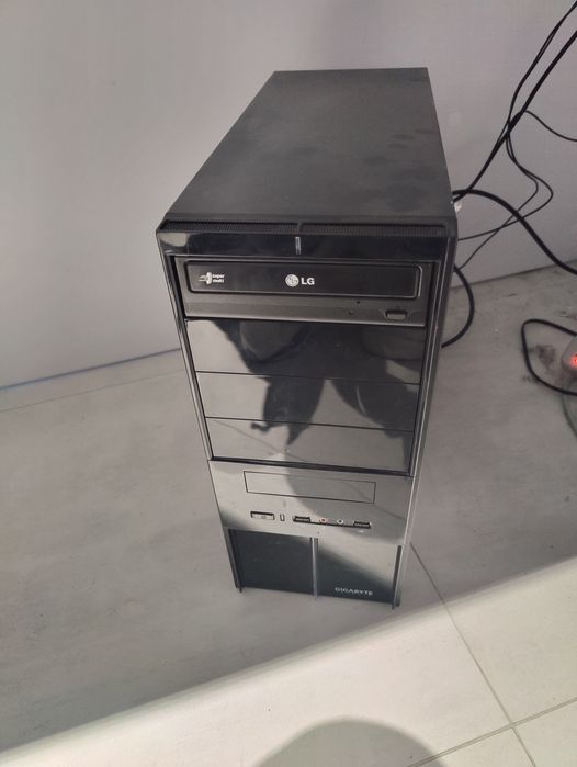 Продам ПК Intel core i7 2.8  ghz