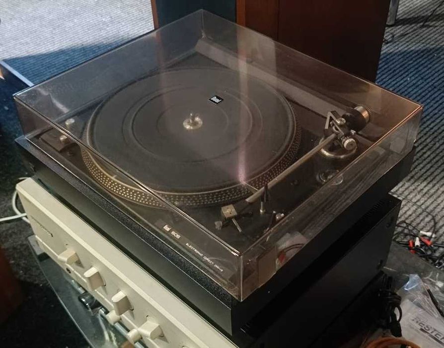 Dual CS 606 програвач платівок