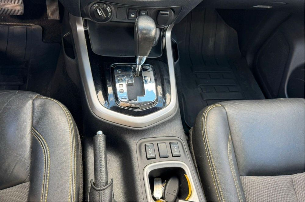Nissan Navara N-Guard 190cv