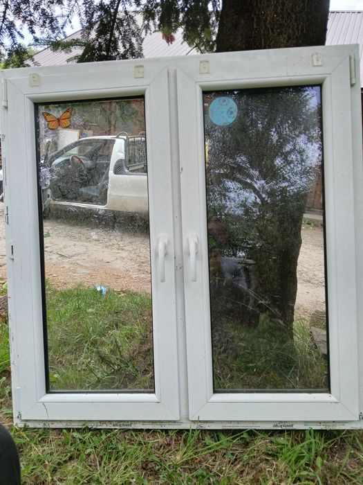 Okno, 114 szerokie na 118 cm wysokie