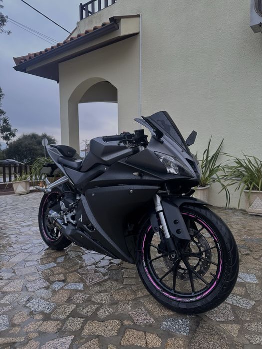 Yamaha yzf r125