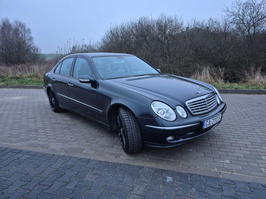 Mercedes-Benz W211 E240 Avantgarde 2.6 benz/gaz LPG zadbany