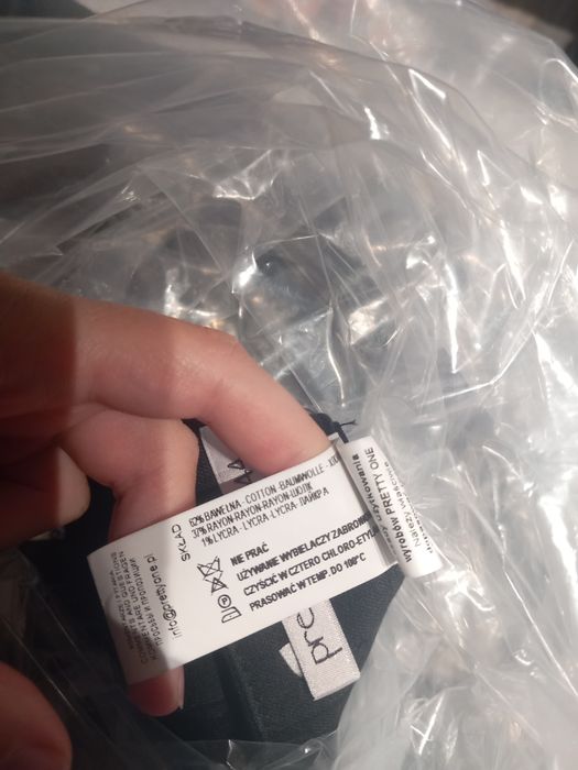 Czarne spodnirle Pretty One nowe z metką