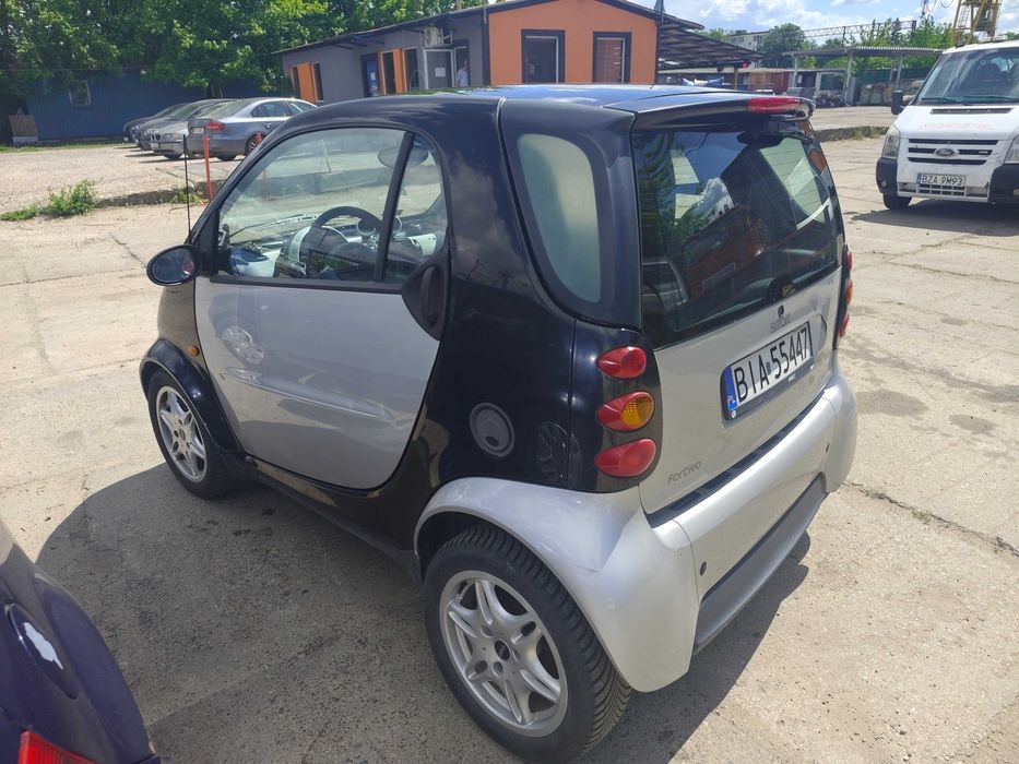Rezerwacja SMART FORTWO * 2004 rok * 0,7 benz * Półautomat
