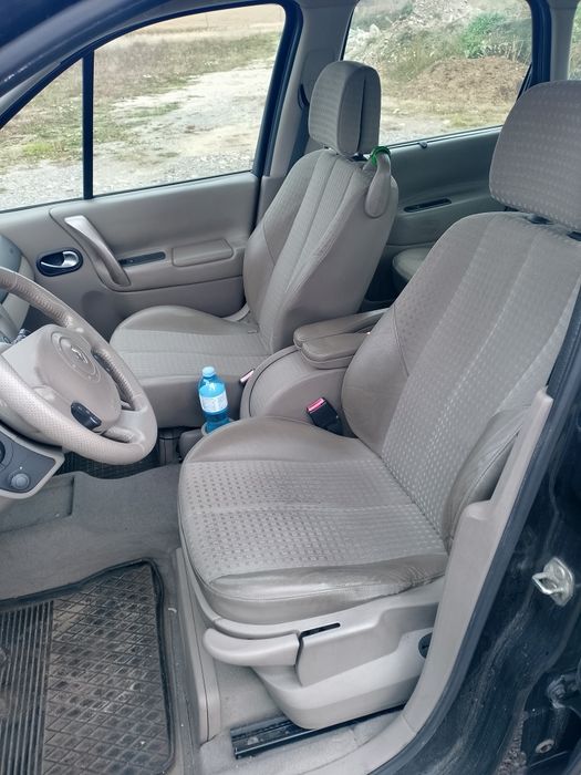 Renault scenic+gaz