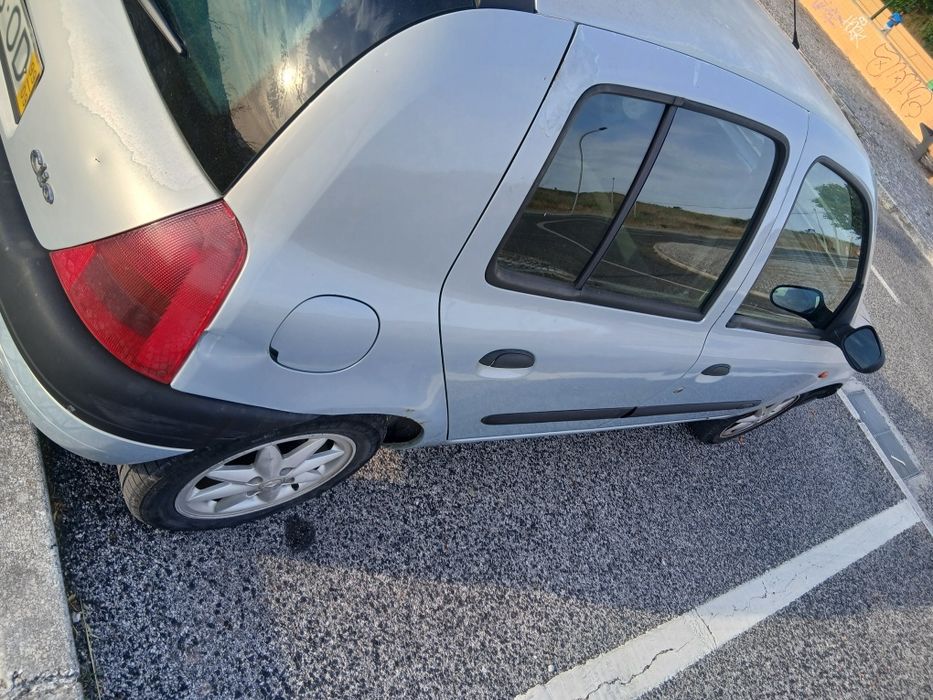 Renault clio 1999