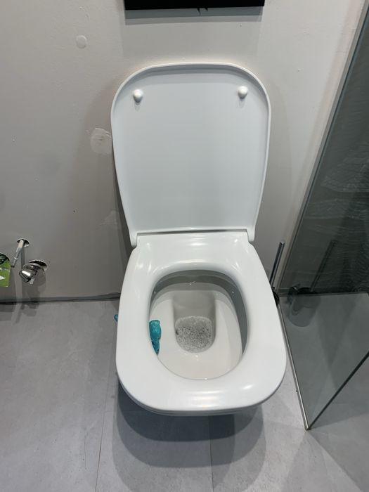 Roczna misa Duravit +deska