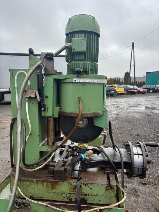 Piła wolnoobrotowa do cięcia profili