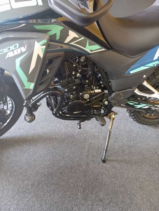 Мотоцикл GEON ADV 300, 4V, МКПП-6