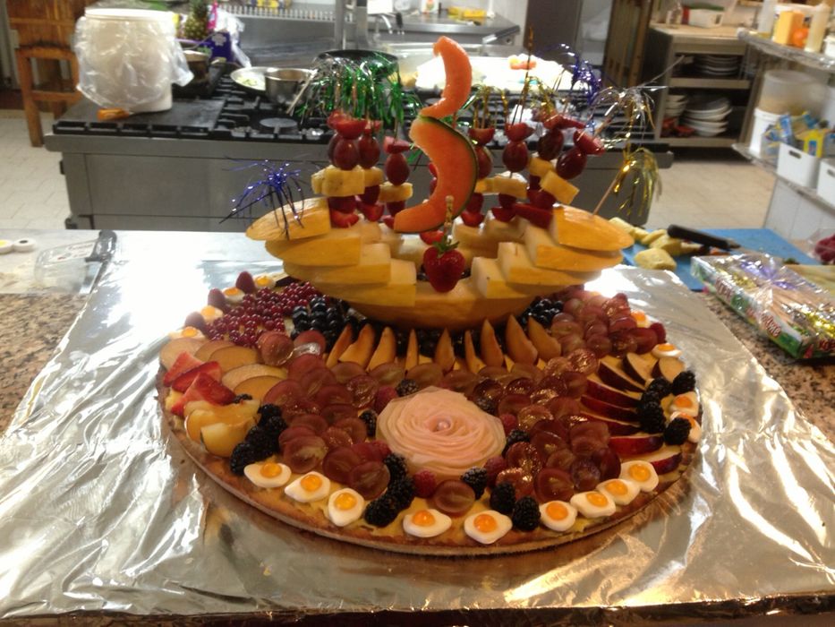 Продається в Італії ресторан/готель за деталями дзвоніть все пояснимо