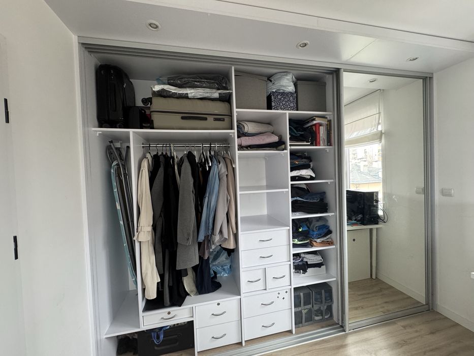 Szafa biala duza do zabudowy