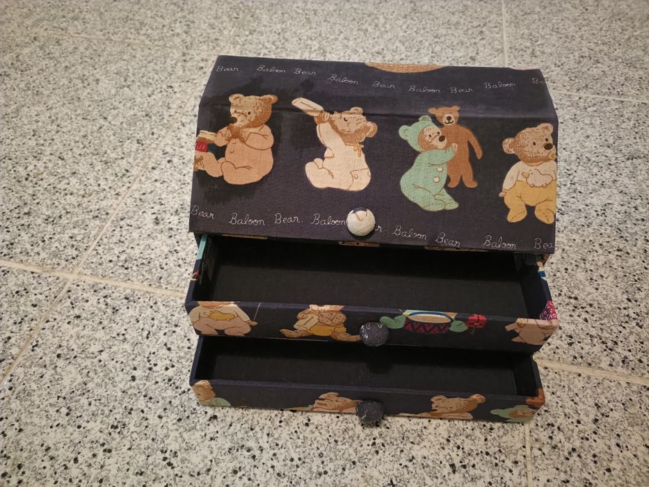 Guarda jóias para criança