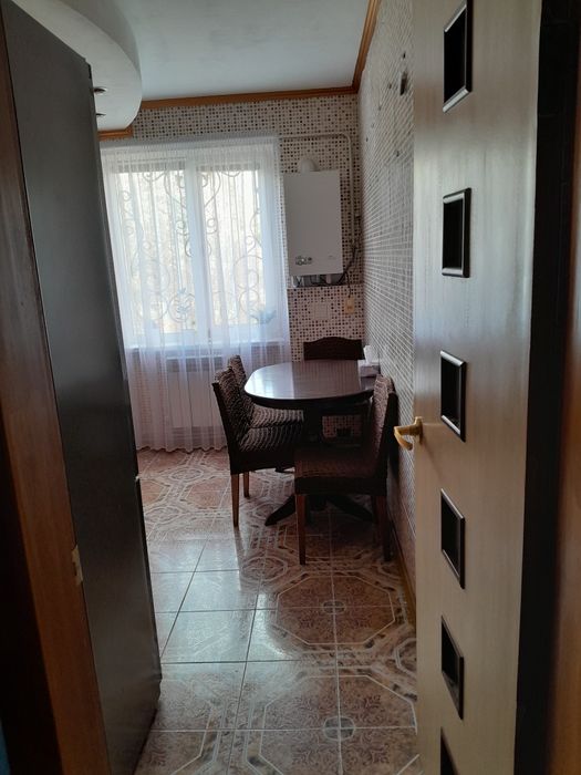 Затишна 3-х кімнатна квартира