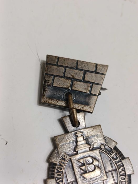 Odznaka budowniczy huty Katowice