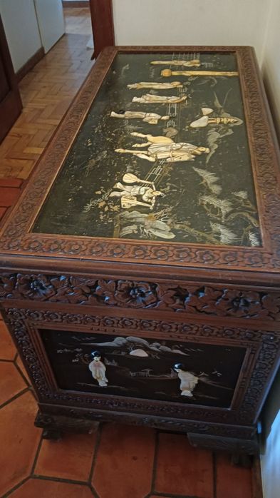 Arca mala cânfora linda!