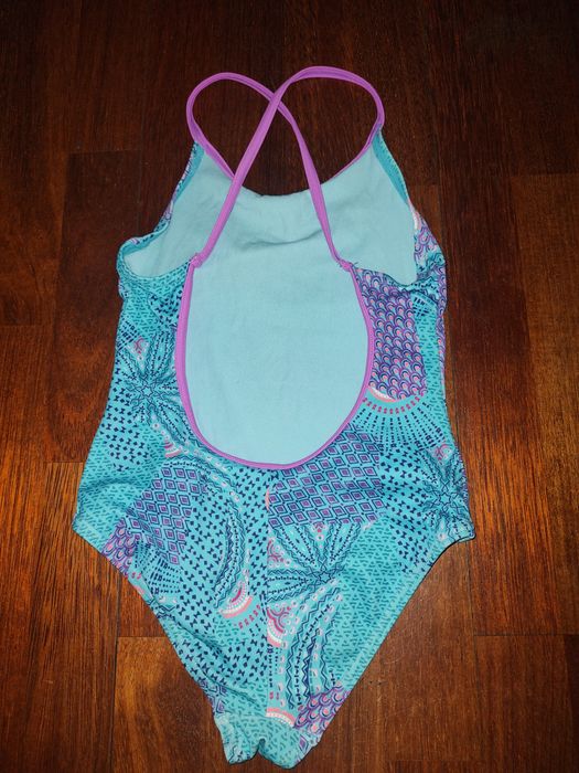 Kostiumy kąpielowe dla dziewczynki w rozmiarze 116/122-2 sztuki