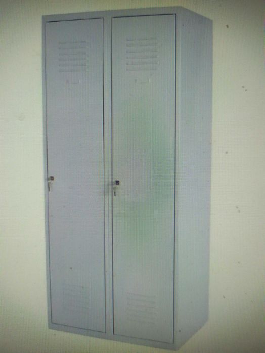 Шкаф металлический двустворчатый