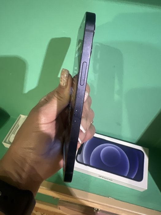 Оригинал полный комплект iphone 12(64)