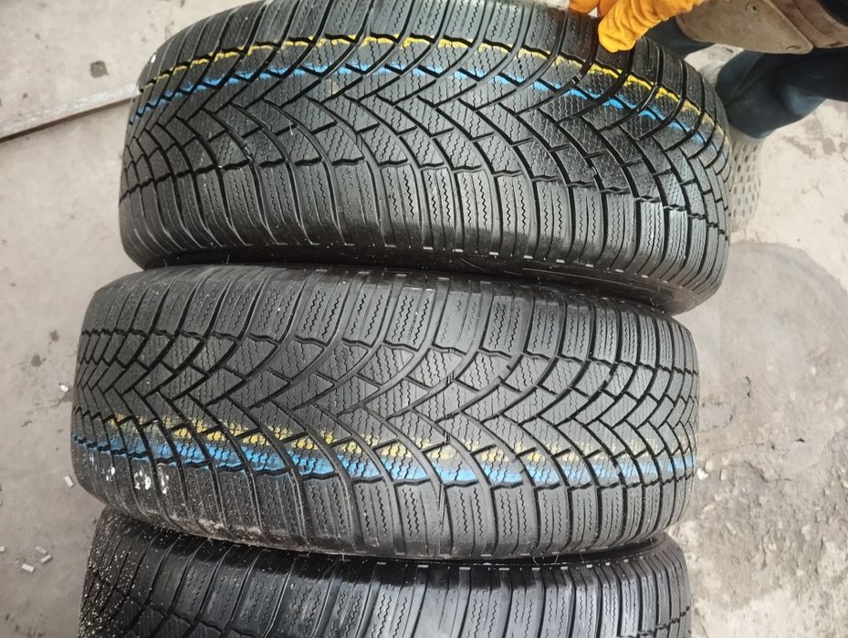 Зимові шини Bridgestone 205/55/16