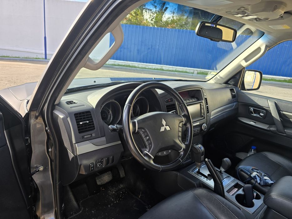 Mitsubishi Pagero DI D