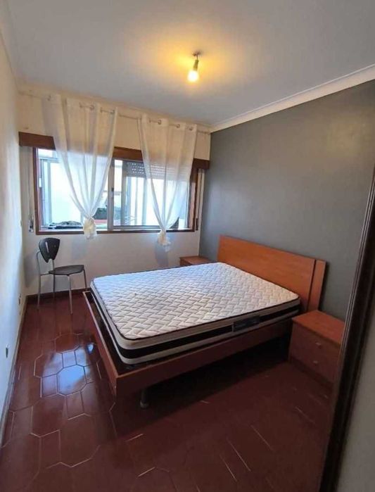 Quarto para alugar junto ao Via Catarina