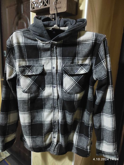 продам пакетом одяг в школу хлопцю