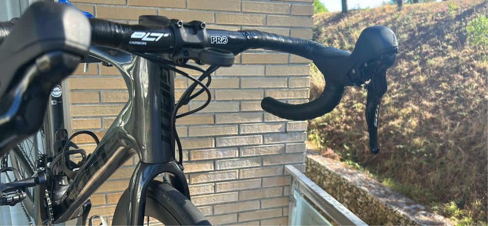 Bicicleta Carbono Giant Defy Pro 2 excelente estado