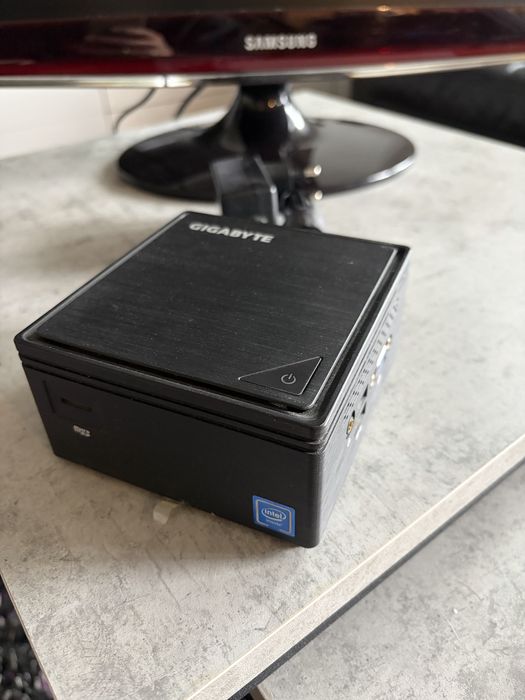 Komputer mini PC Gigabyte, Win10 Home PL