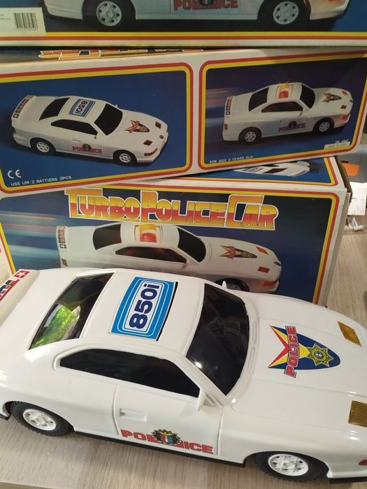 Lote 3 coches policía vintage Turbo nuevos