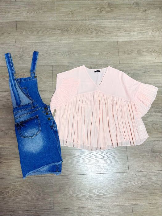 Женский набор (для беременных): джинсовый комбинезон-сарафан и блузка