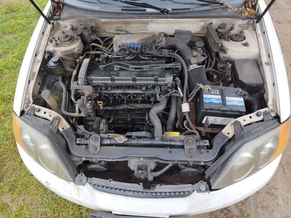 Hyundai Tiburon 2.0 Coupe lampa spojler lotka zderzak części