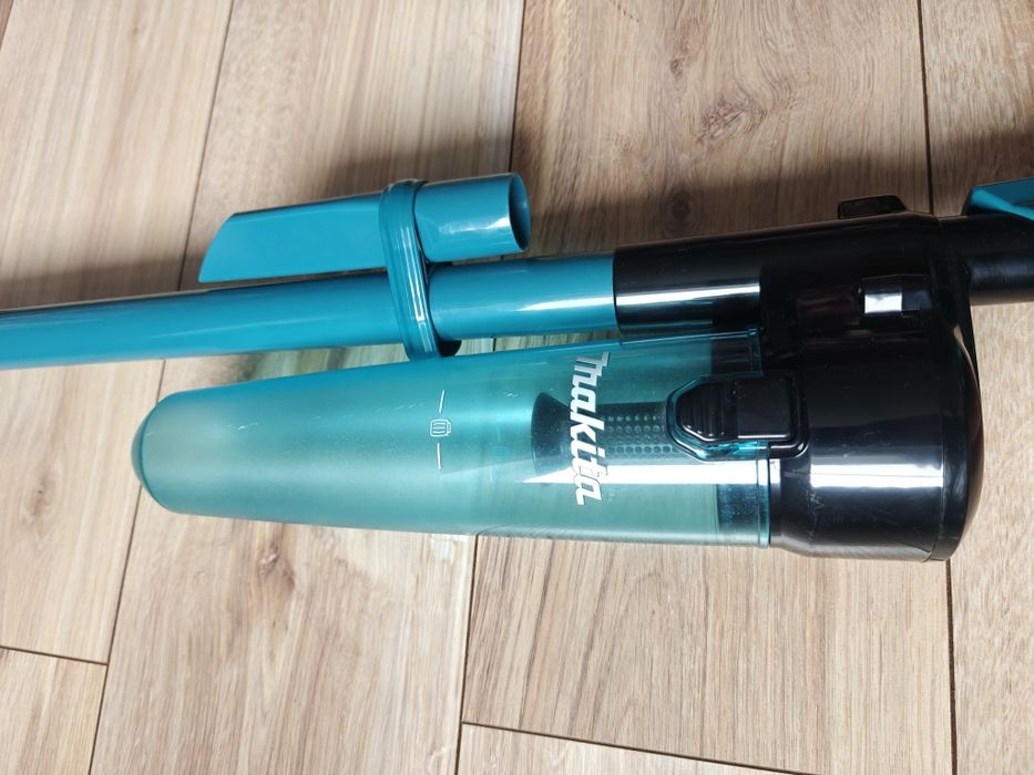 Odkurzacz  makita DCL 282F akumulatorowy 18v 60w