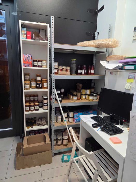 Odstąpię działający sklep z wyposażeniem