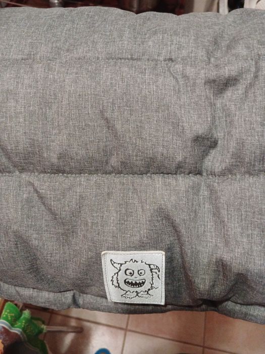 Фірмовий желет утеплений