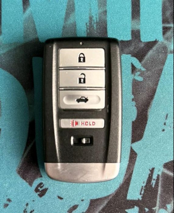 Продам Ключ Acura