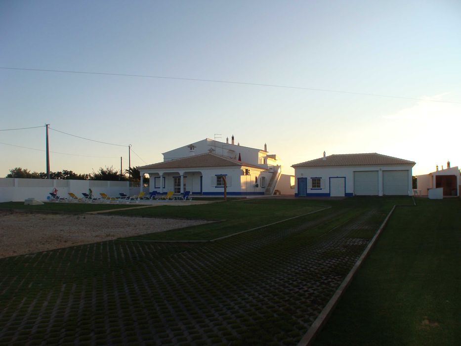 Vivenda V1  Próximo ao Algarveshopping da Guia  Albufeira Ideal para 2 a 4 pessoas
