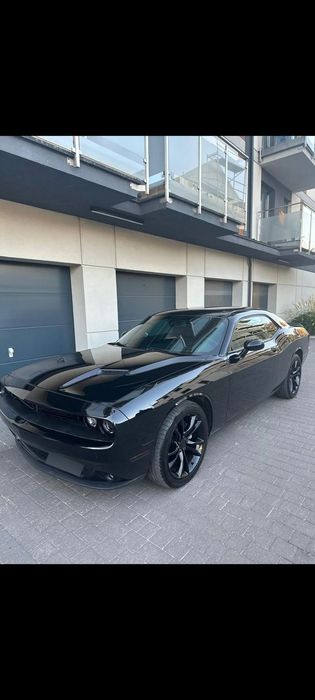 Dodge Challenger Dodge Challenger SXT 3.6, 2018 stan idealny zarejestrowany w PL