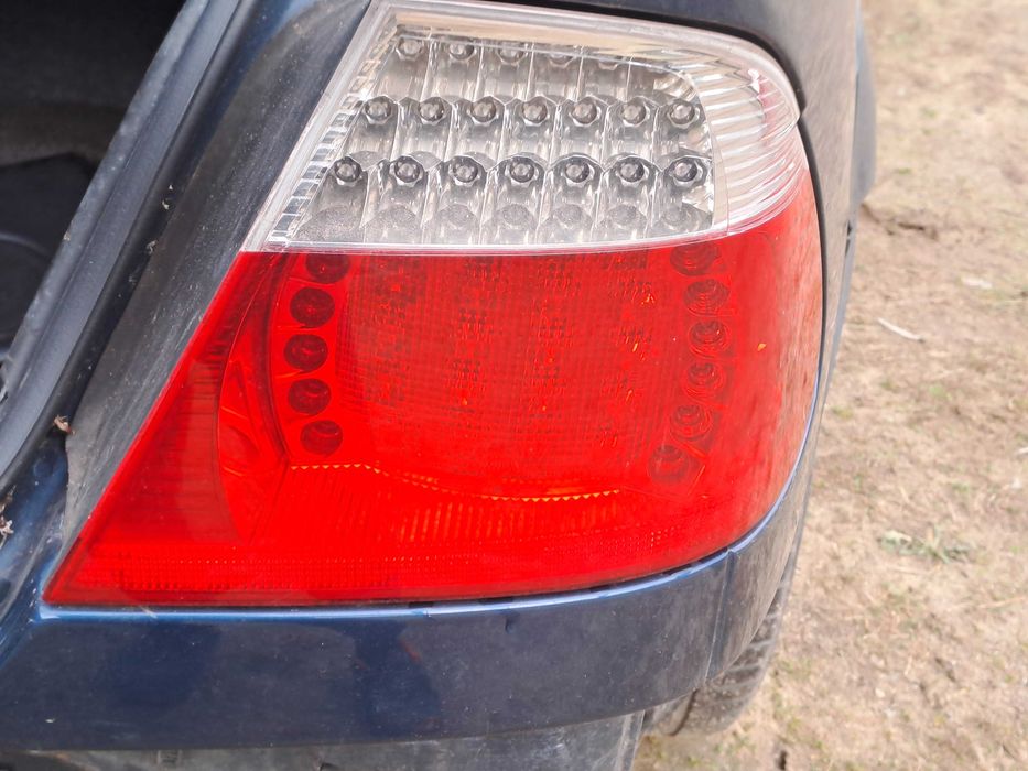 Bmw e46 cabrio lift lampa tył led lewa prawa