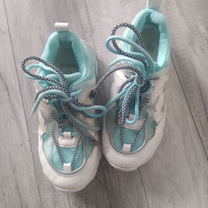 Buty Sinsay 36/rozm standard/stan bdb-/25zł