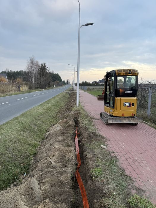 Usługi Minikoparką światłowody, kable,  mini koparka Wywrotka Koparka